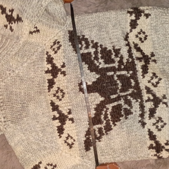 Vintage Cowichan Virgin Wool Chunky Zip Up Cardigan - Picture 5 of 8